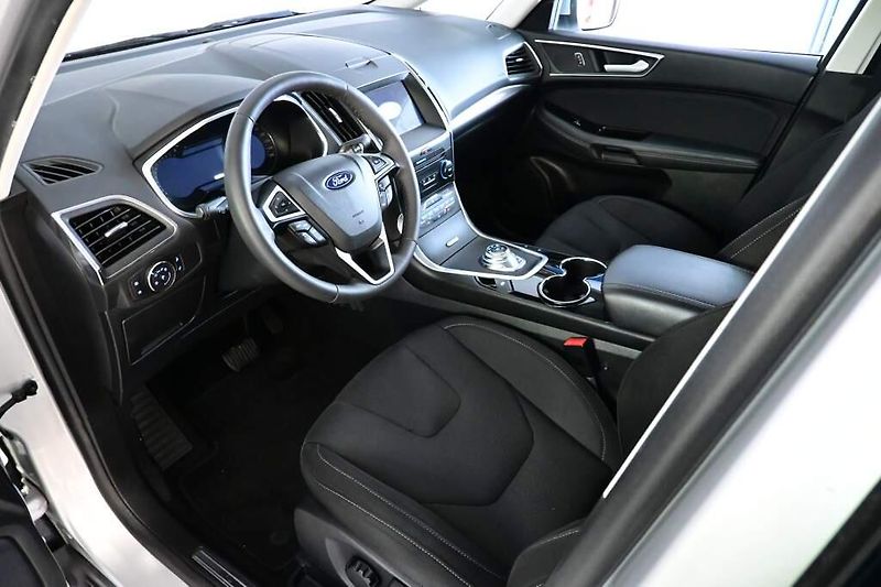 Ford S-MAX (2019) 2.0 TITANIUM 8AT ECOBLUE - fotka 11 z 31