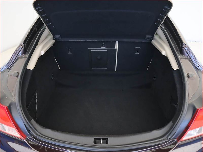 Opel Insignia (2012) 2.0 CDTI, Serv.kniha, Navi - fotka 14 z 17