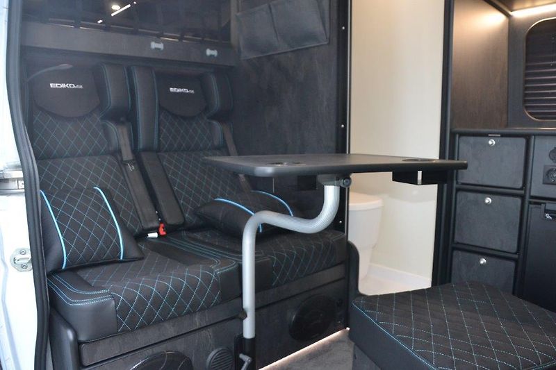 Mercedes-Benz Sprinter 319 Camper Family - fotka 11 z 50