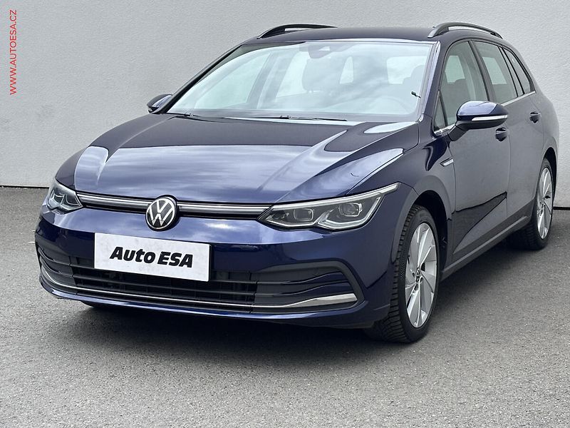Volkswagen Golf (2022) 2.0 TDi, Style, LED - fotka 3 z 19