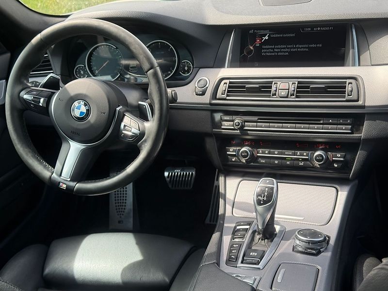 BMW Řada 5 - fotka 16 z 26