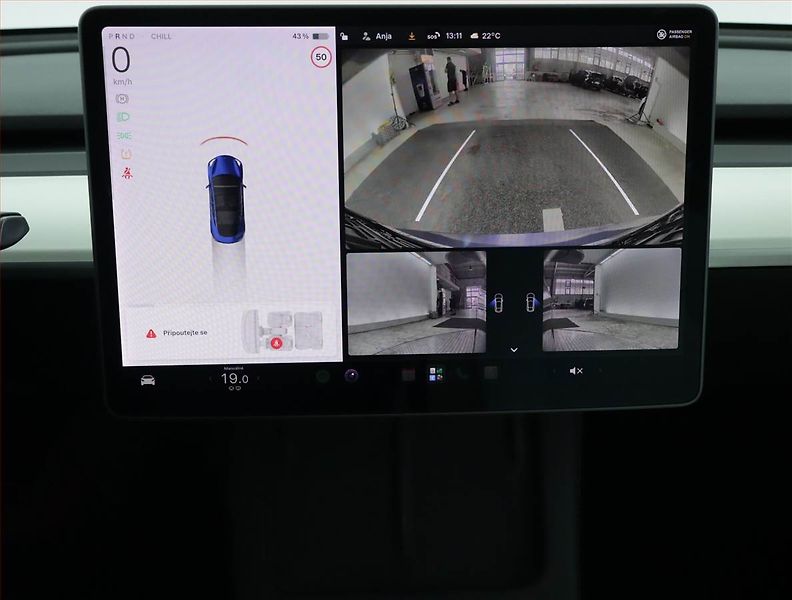 Tesla Model 3 (2020) Long Range 4WD 74kWh, SoH 89% - fotka 17 z 21