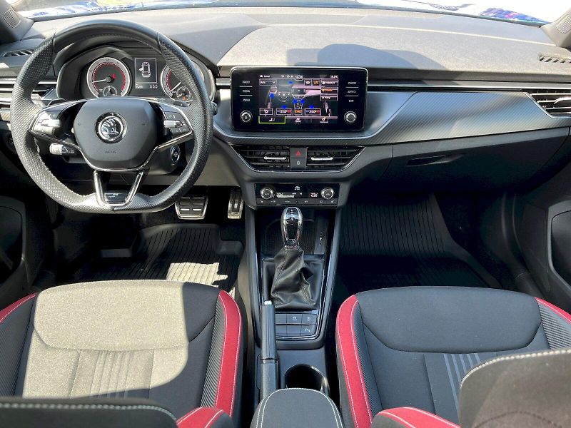 Škoda Kamiq (2023) 1.0 TSI 81 kW Monte Carlo DSG - fotka 21 z 32