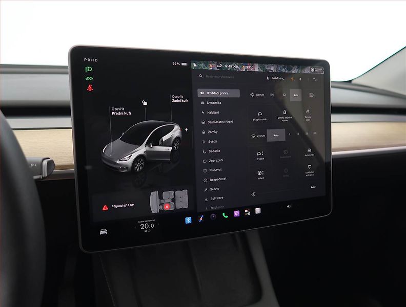 Tesla Model Y (2022) Long Range AWD 79kWh, SoH 89% - fotka 18 z 33