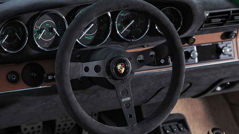 DP Motorsport Porsche 911 (964)