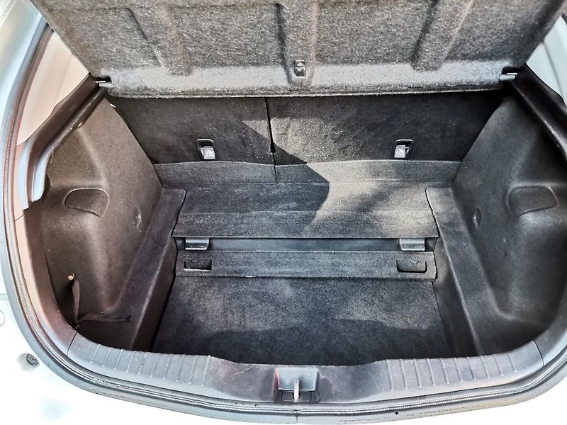 Honda Civic (2014) 1.8i 104kw MK 4 ČR Kamera - fotka 25 z 29