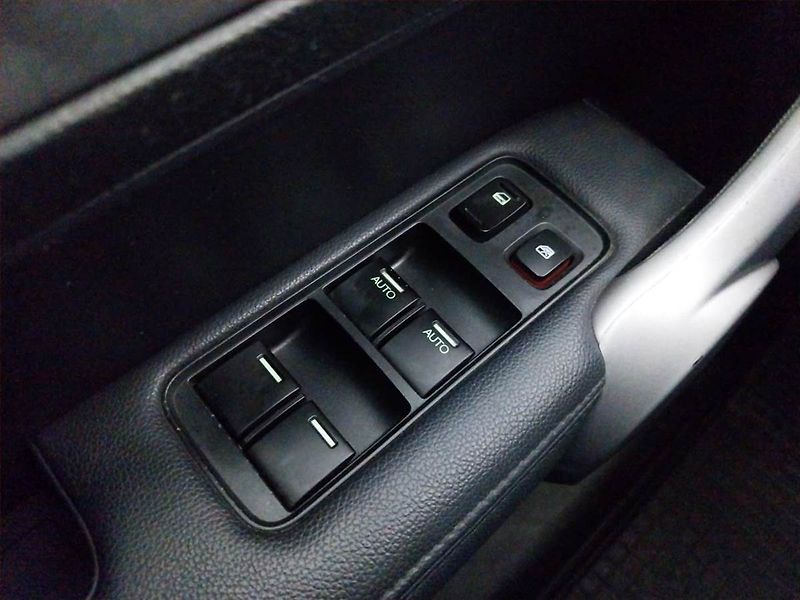 Honda CR-V (2007) 2.0 i, 4X4, Automat, Xenony - fotka 18 z 18