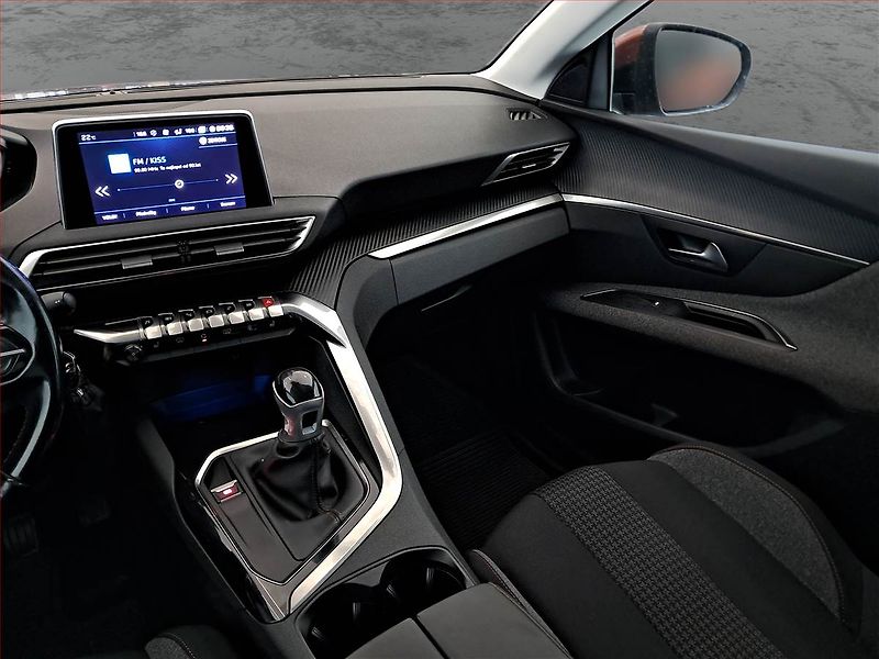 Peugeot 3008 (2016) 1.6 BlueHDi, Serv.kniha - fotka 8 z 17