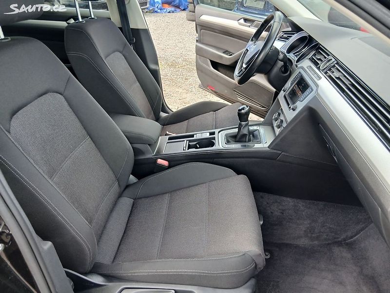 Volkswagen Passat TDI, B8, 199 000 km - fotka 29 z 37