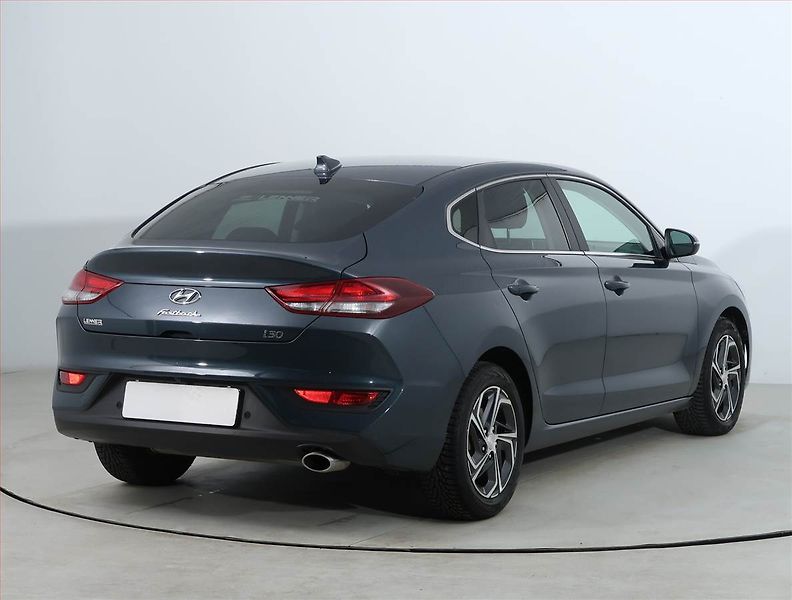 Hyundai i30 (2022) Komfort 1.0 T-GDI, Automat, ČR - fotka 5 z 18