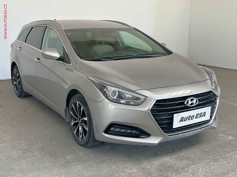 Hyundai i40 (2017) 1.7 CRDi, ČR, Navi, kamera - fotografie inzerátu