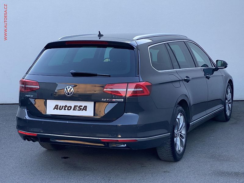 Volkswagen Passat (2015) 2.0 TDi 4x4, ČR, Highline - fotka 4 z 18