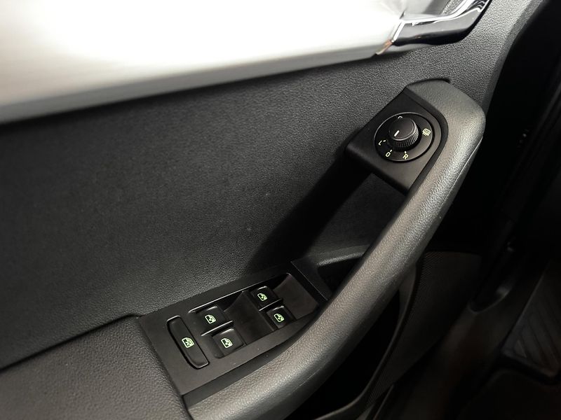Škoda Octavia (2018) AMB 1.6 TDI - DSG - fotka 15 z 23