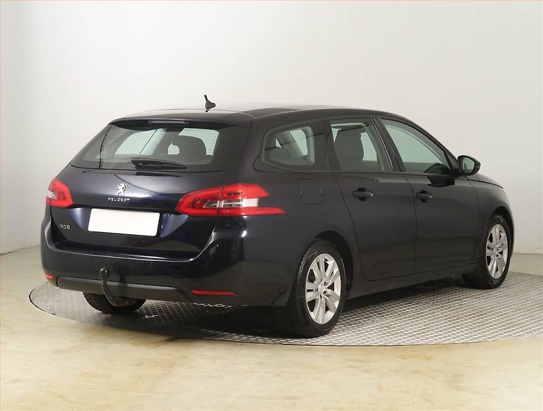 Peugeot 308 (2019) 1.2 PureTech, Serv.kniha, Navi - fotka 5 z 21