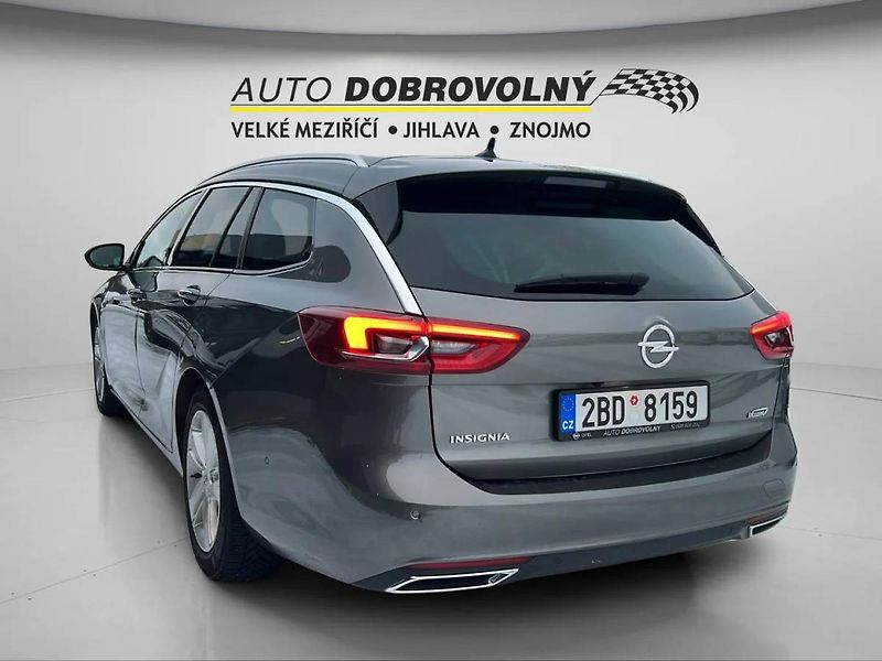 Opel Insignia Sports Tourer Innovation D 2.0 - fotka 6 z 32