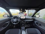 Toyota Yaris Cross 1.5 HSD 4x4 Executive Tech VIP - náhled 24