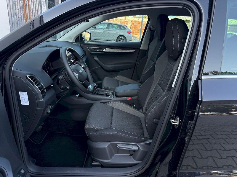 Škoda Karoq (2025) 2.0 TDI 110 kW DSG 4x4 TopSele - fotka 10 z 27