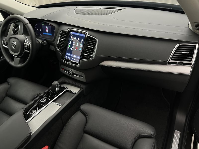 Volvo XC90 B5 AWD BRIGHT PLUS REZERVACE - fotka 24 z 50