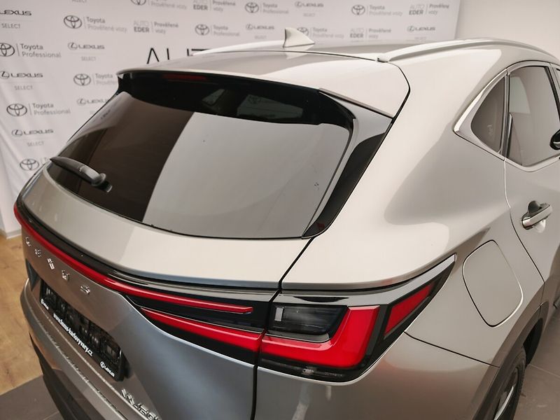 Lexus NX 450h plus 450h+ Executive TOP - fotka 9 z 41