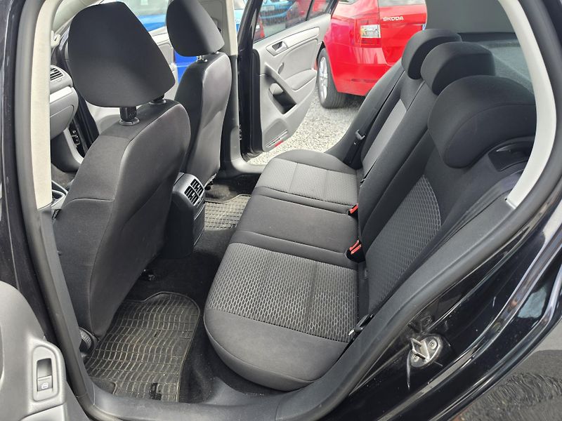Volkswagen Golf 1.4 TSI 90 kW 6ti Kamera  - fotka 8 z 17