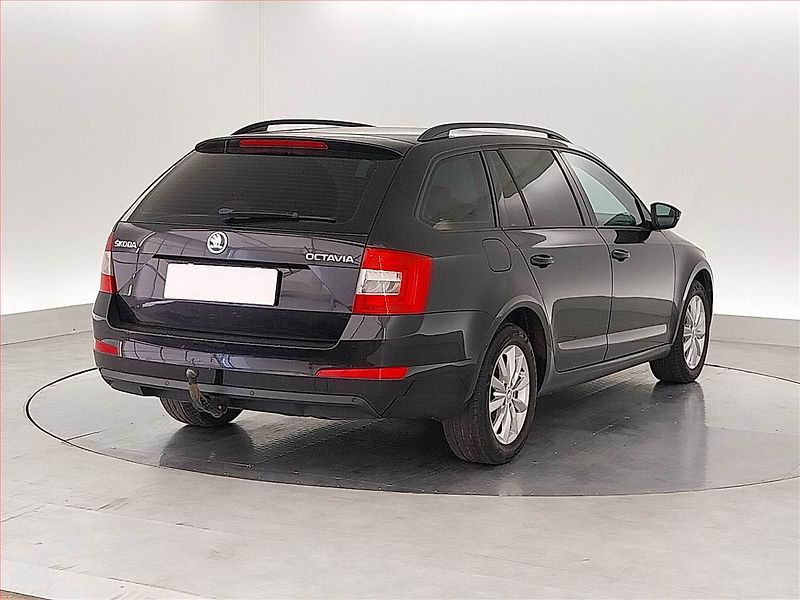 Škoda Octavia (2015) Elegance 1.6 TDI, Serv.kniha - fotka 5 z 22
