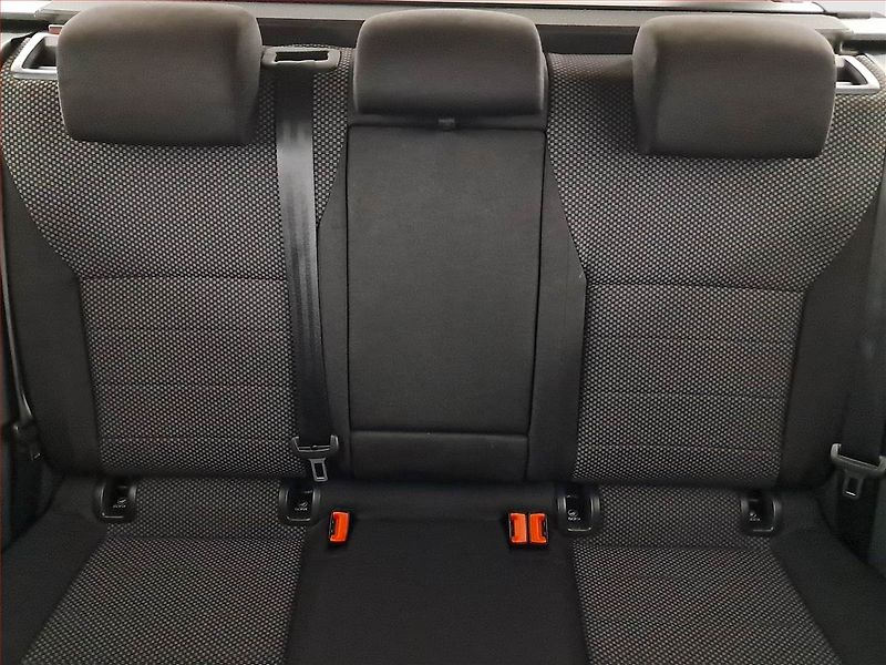 Škoda Octavia (2016) Ambition 1.6 TDI, Tempomat - fotka 10 z 18