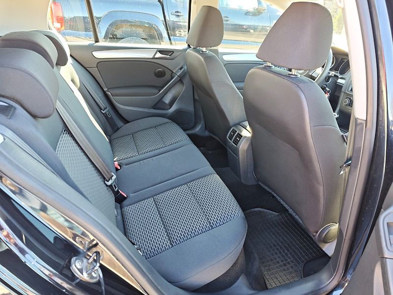 Volkswagen Golf (2009) 1,4i 16v 59 Kw Trend - fotka 12 z 30