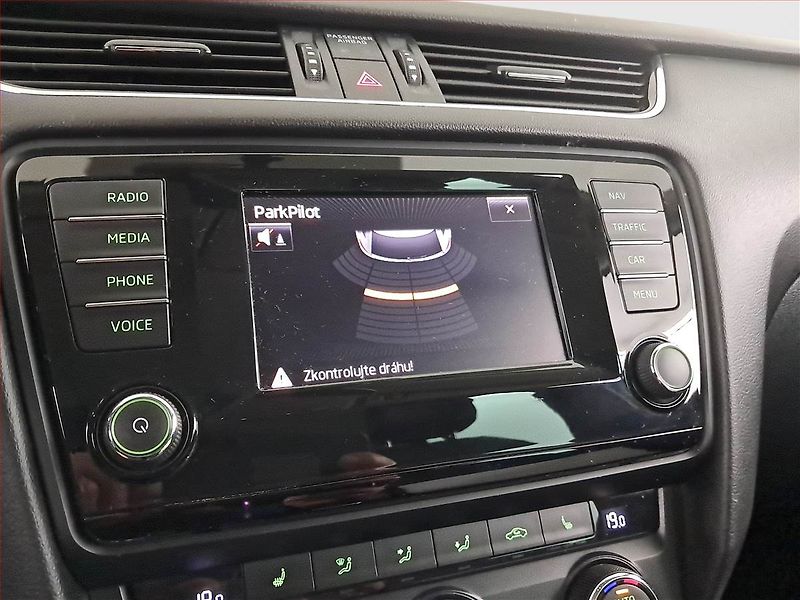 Škoda Octavia (2015) Style Plus 2.0 TDI, Automat - fotka 18 z 21