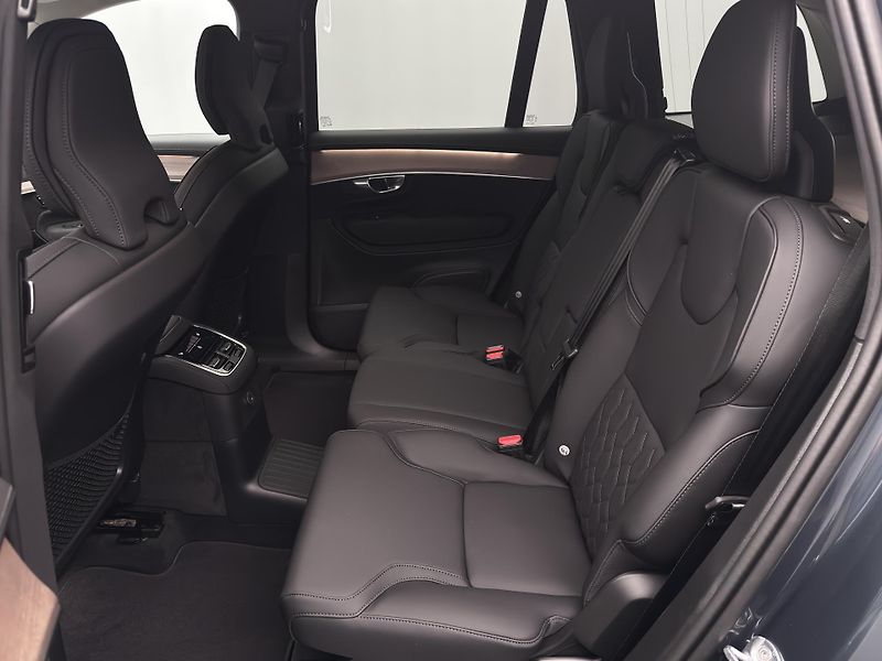 Volvo XC90 (2026) T8 AWD Plug-in BRIGHT PLUS 7m - fotka 6 z 25