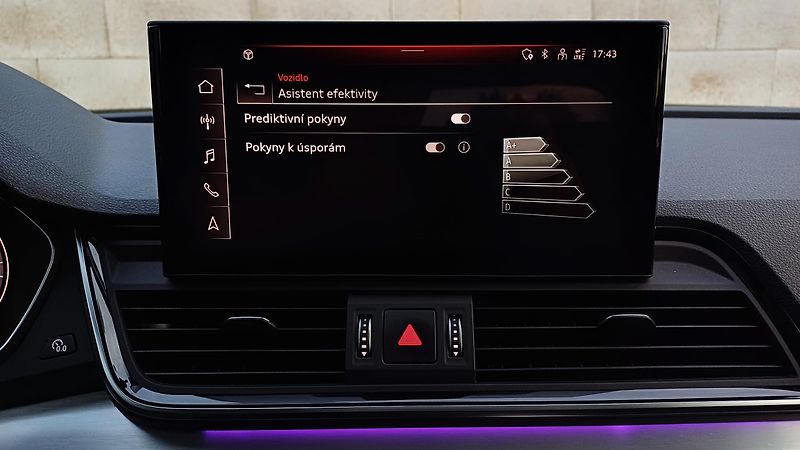 Audi Q5 2.0TDI 150kW QUATRRO S-LINE-ČR - fotka 44 z 50