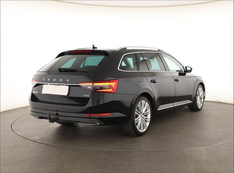 Škoda Superb (2020) Laurin&Klement 2.0 TDI - fotka 5 z 31