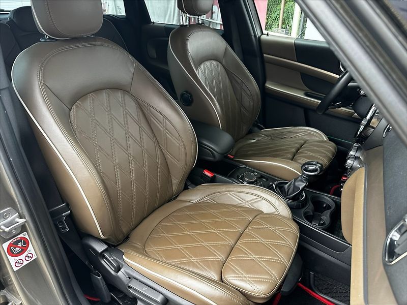 Mini Countryman 2,0 SD 140kW- automat- CZ - fotka 13 z 47