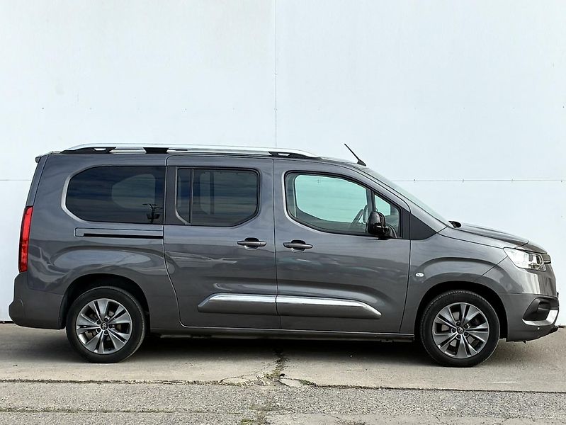 Toyota ProAce City 1.2T 130k L2 Family - fotka 3 z 23