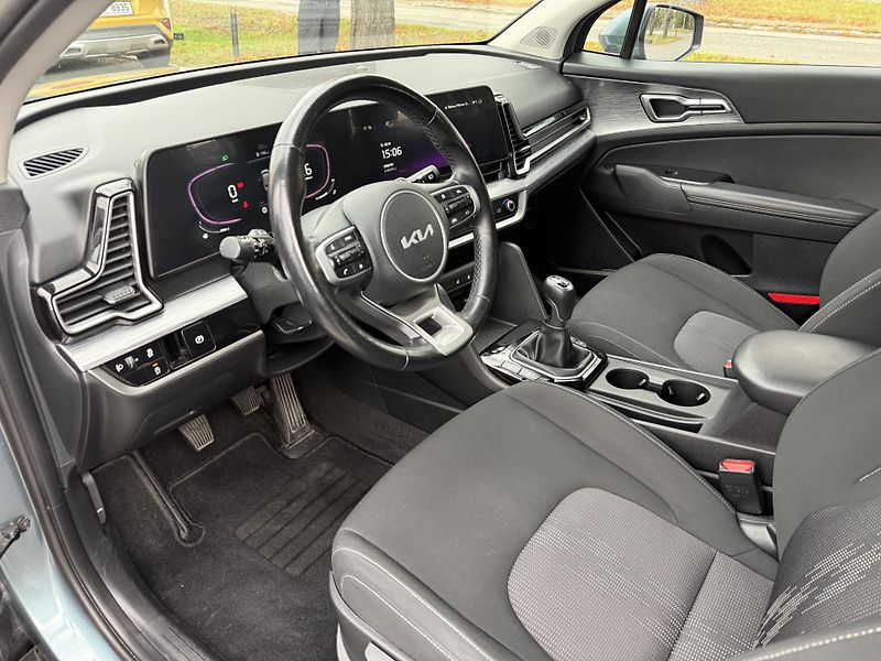 Kia Sportage 1.6 T-GDi Exclusive 4x2 - fotka 4 z 10