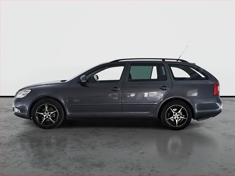 Škoda Octavia (2010) Ambiente 1.4 TSI, Tempomat - fotka 3 z 16