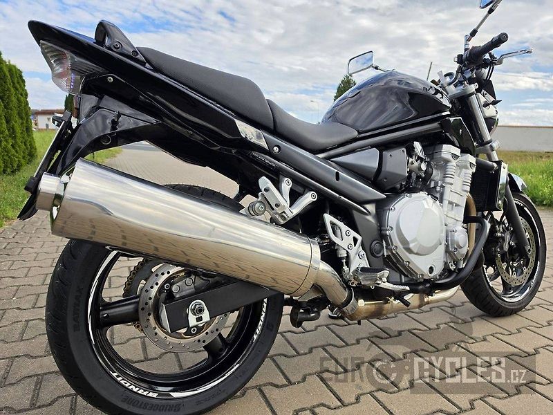 Suzuki GSF 650 N Bandit (2008) - fotka 5 z 17
