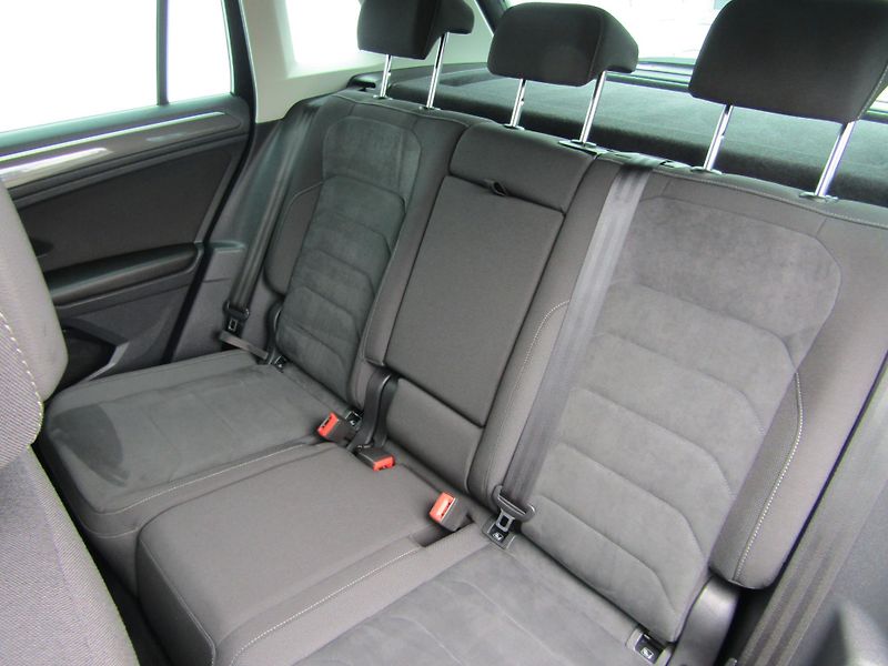 Volkswagen Tiguan (2018) Highline 2.0 BiTDI DSG 4MOTION - fotka 23 z 30