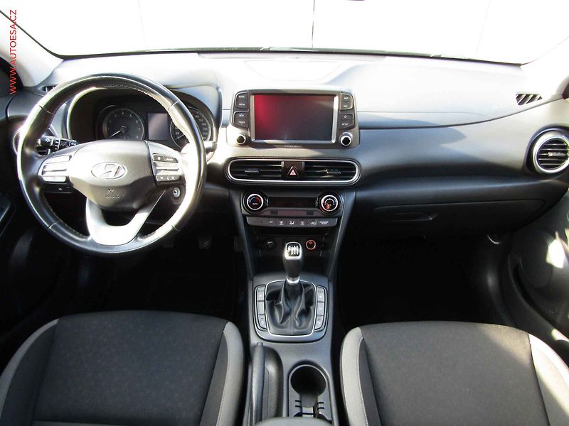 Hyundai Kona (2019) 1.0 T-GDi, Navi, kamera - fotka 8 z 22