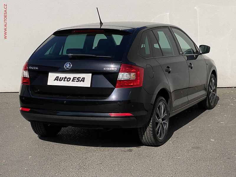Škoda Rapid (2015) 1.2 TSi, Edition, +kola - fotka 4 z 17