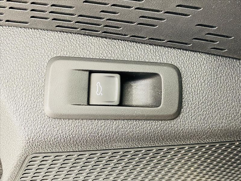 Škoda Octavia 1,5 TSI 110kW SportLine - fotka 21 z 26