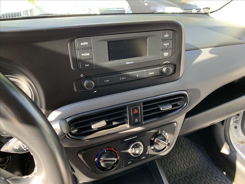 Hyundai i10 1,0 i ČR,1.MAJITEL,SERVISKA - fotka 11 z 17