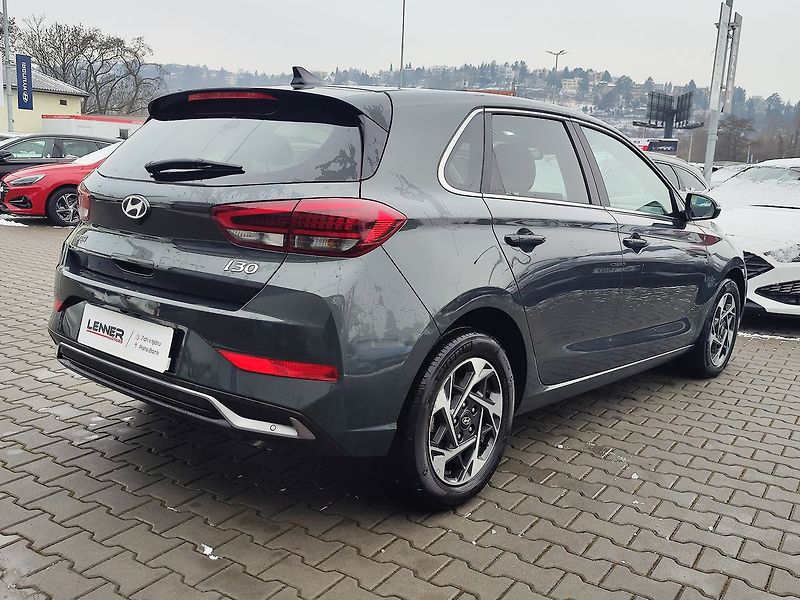Hyundai i30 1.5 T-GDI/103kW Style DCT - fotka 5 z 33