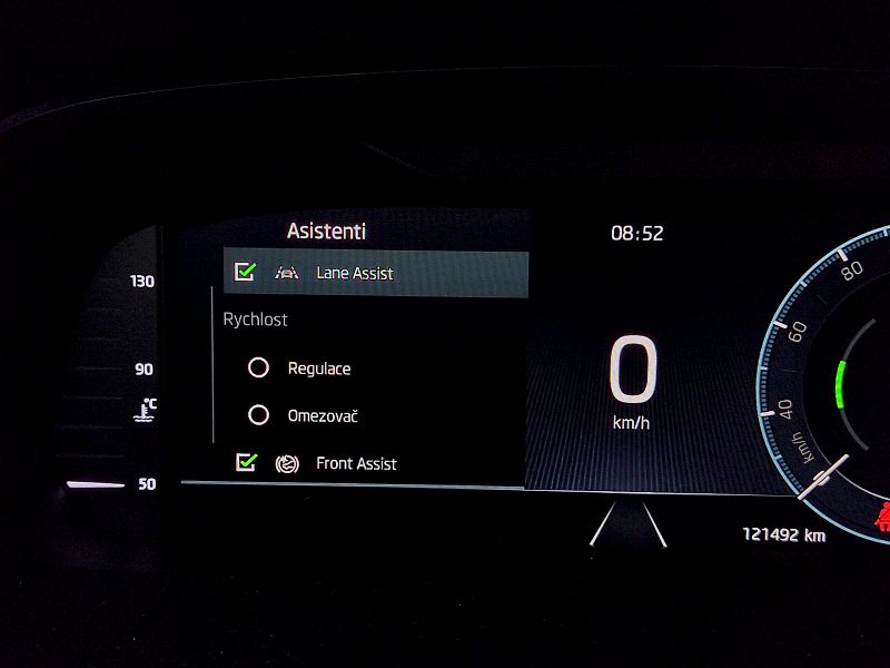 Škoda Octavia (2021) Combi Ambition Plus 2,0 Tdi 85 - fotka 8 z 33