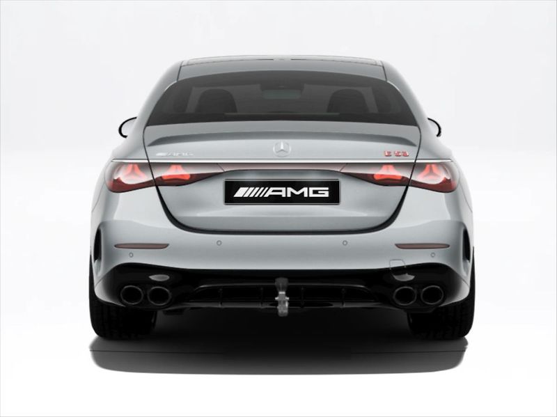 Mercedes-Benz Třídy E (2026) 3,0 Mercedes-AMG E 53 HYBRID 4 - fotka 5 z 9