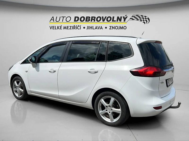 Opel Zafira Tourer 1.4 Turbo MT6 (103kW)/0 - fotka 5 z 41