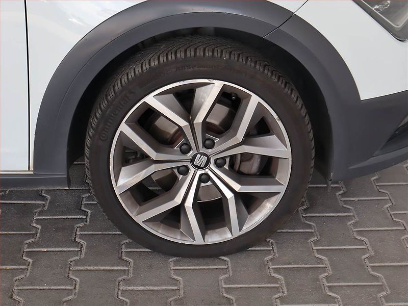 Seat Leon (2014) X-Perience 2.0 TDI, 4X4 - fotka 15 z 24