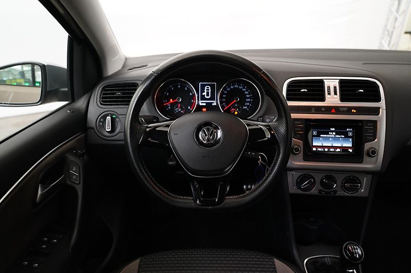 Volkswagen Polo - fotka 17 z 25