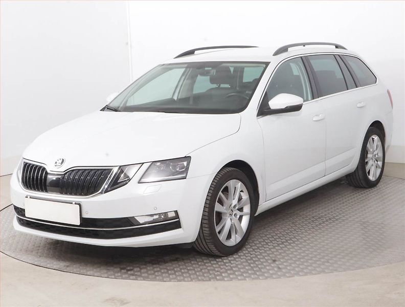 Škoda Octavia (2018) 2.0 TDI, Automat, Serv.kniha - fotka 2 z 16