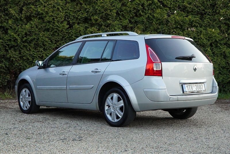 Renault Mégane 1.6 Suprový stav - fotka 8 z 21
