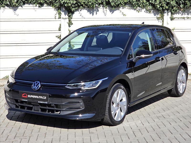 Volkswagen Golf 1,5 eTSi 110kW DSG Tov.záruka - fotka 3 z 22